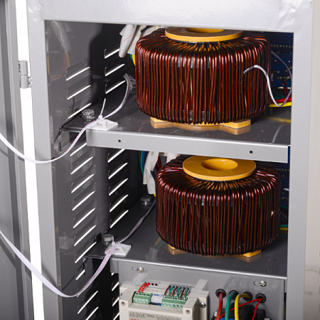 Стабилизатор напряжения трехфазный АСН-15000/3-Ц 63/4/17 Ресанта