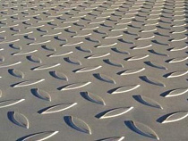 Железо Лист 4,0*1500*6000  Рифленка ч/м М2   1рез-200руб на сайте Стройсервис
