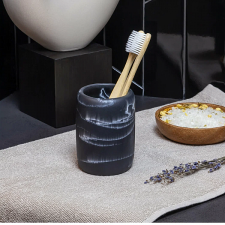 Стакан д/зубных щеток Marble, полирезин,75200 Master House на сайте Стройсервис
