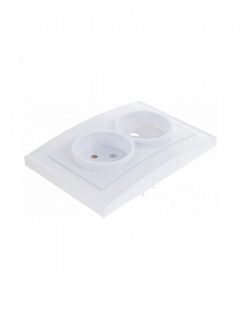 Розетка 2-м СП Бриллиант 16А IP20 б/з бел. 7947519 UNIVersal