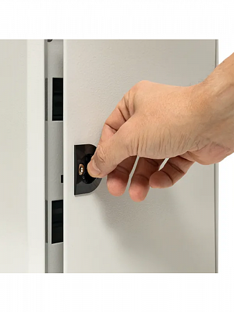 Щит распределительный навесной ЩРн-48з IP31 с замком mb21-48n EKF (9)