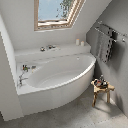 Ванна акриловая