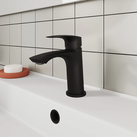 Смеситель для умывальника Rora RORBL00M01 Milardo